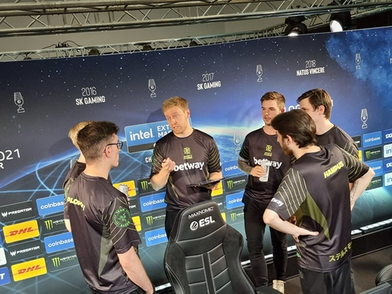 腾讯游戏国际收入突破百亿美元背后的行业挑战